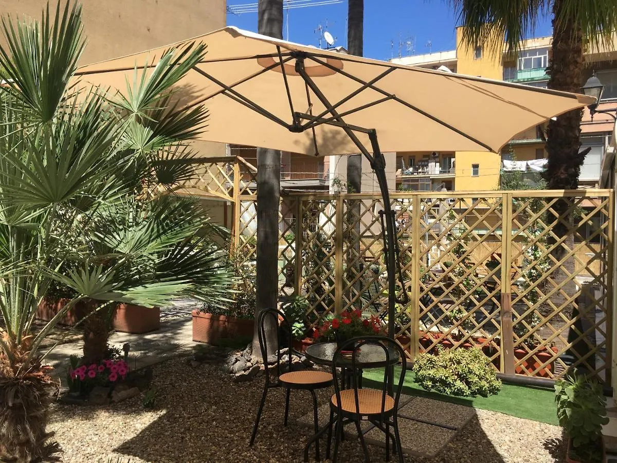 B&B Liberty 900 Catania 3*,