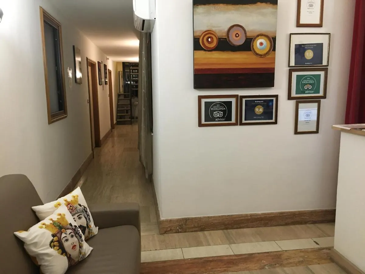 *** Bed & Breakfast B&B Liberty 900 Catania Italy